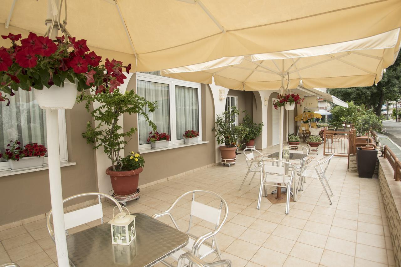 Atira Apart Hotel Olympiakí Aktí Exterior foto